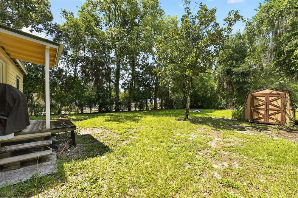 7020 SE 221ST STREET Hawthorne, FL 32640