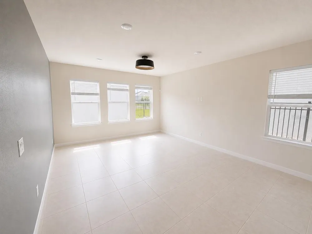 4083 FEATHER TREE DRIVE Apopka, FL 32712