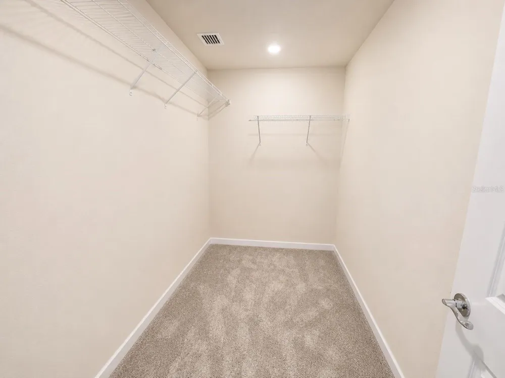 4083 FEATHER TREE DRIVE Apopka, FL 32712