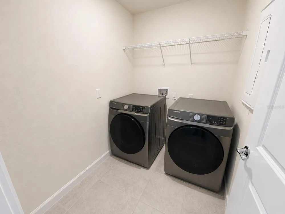 4083 FEATHER TREE DRIVE Apopka, FL 32712