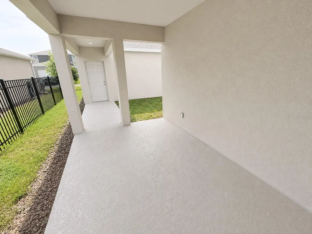 4083 FEATHER TREE DRIVE Apopka, FL 32712