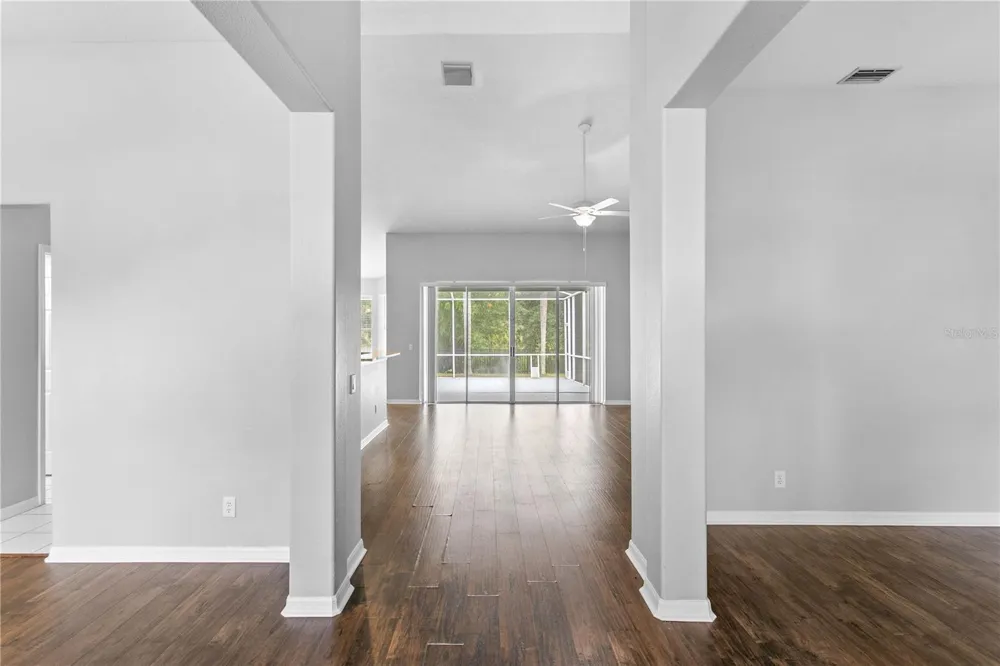1604 LORIANA STREET Brandon, FL 33511