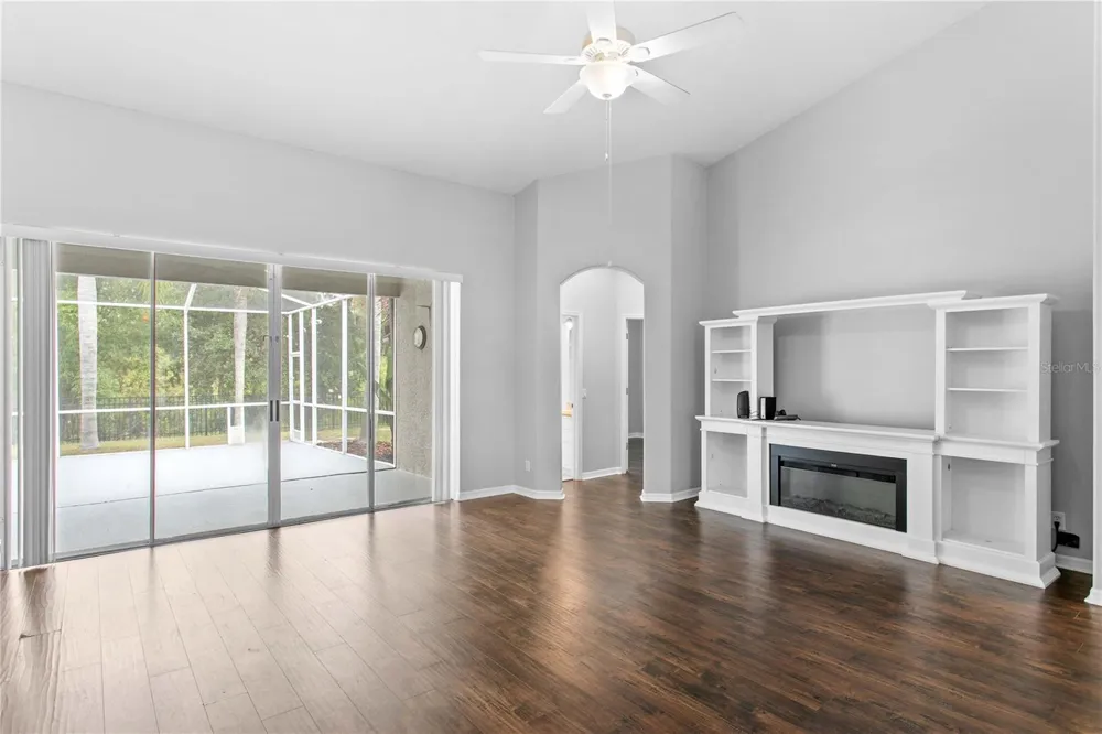 1604 LORIANA STREET Brandon, FL 33511