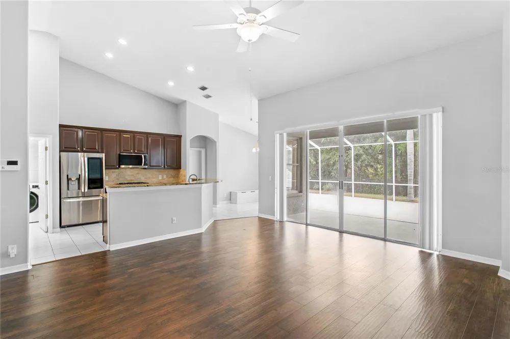 1604 LORIANA STREET Brandon, FL 33511