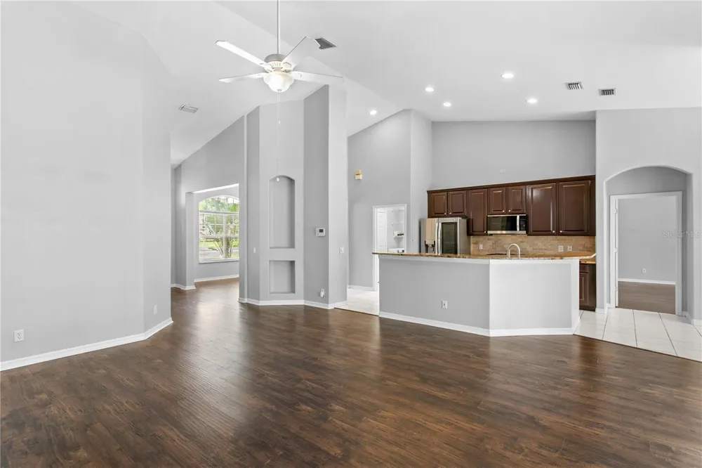1604 LORIANA STREET Brandon, FL 33511