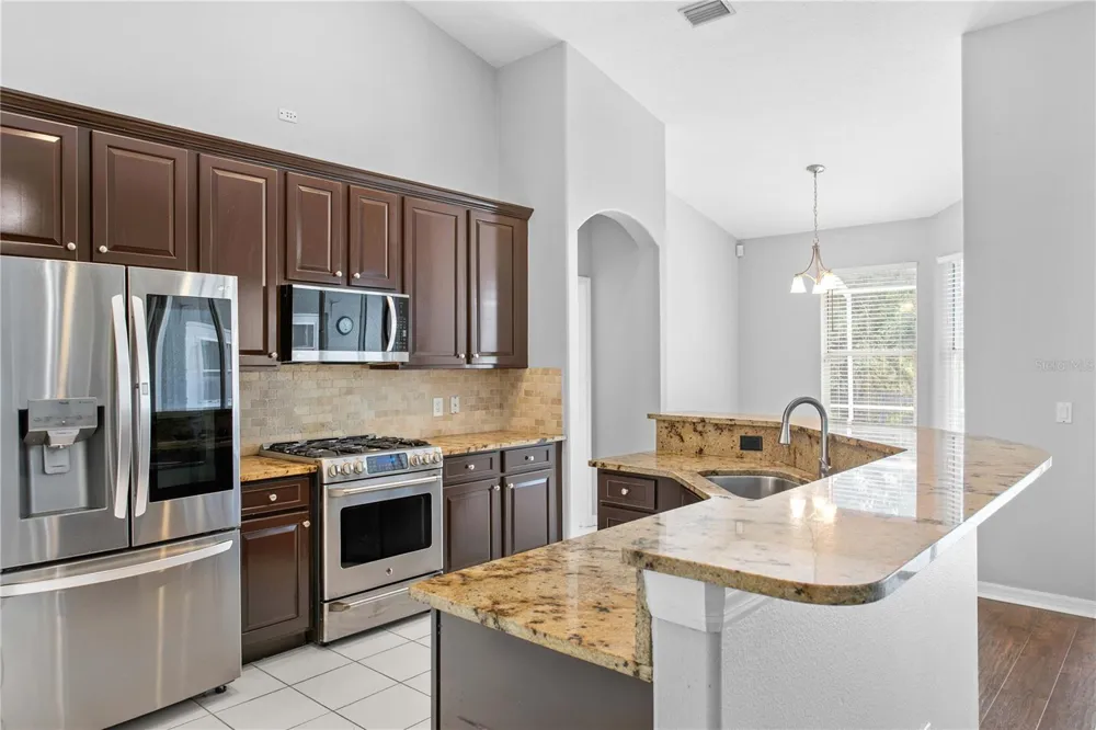 1604 LORIANA STREET Brandon, FL 33511