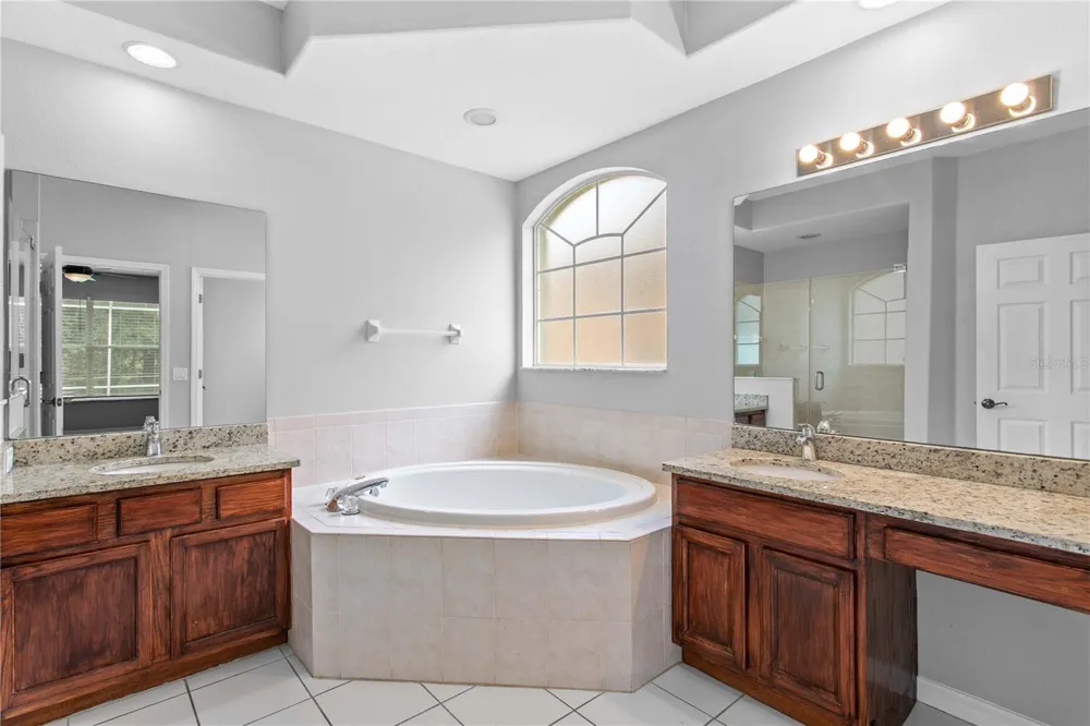 1604 LORIANA STREET Brandon, FL 33511