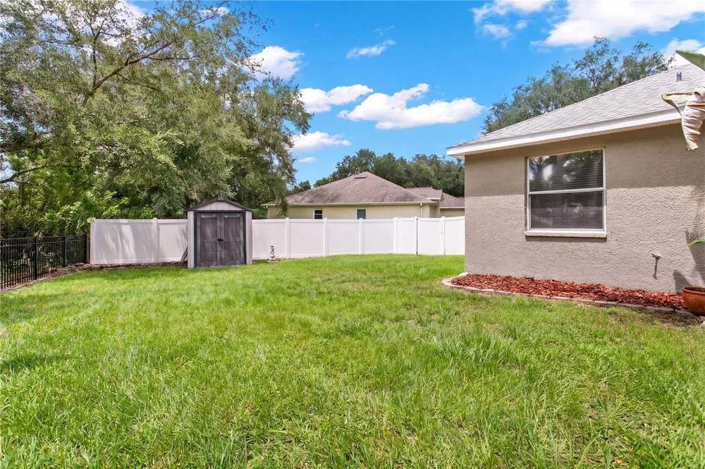 1604 LORIANA STREET Brandon, FL 33511