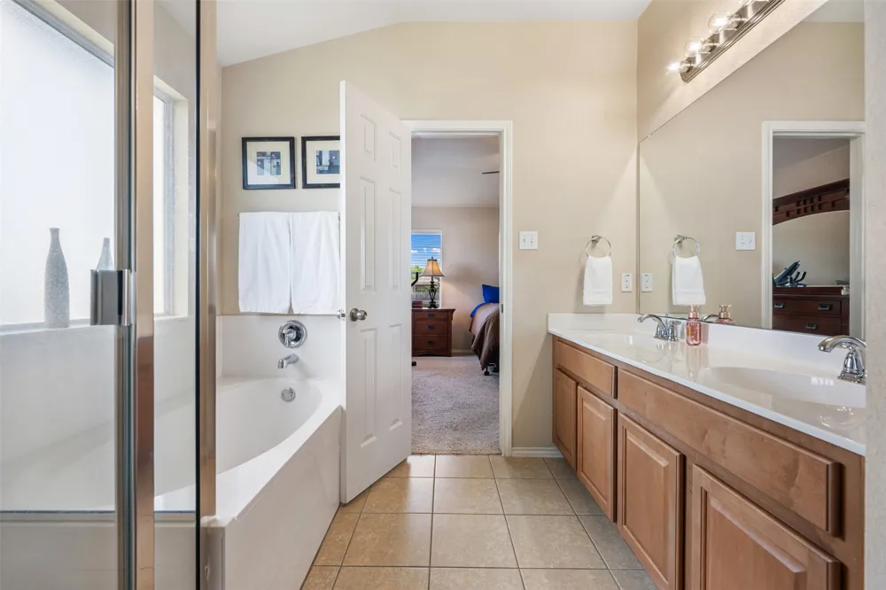1304 Hensley Drive Leander, TX 78641