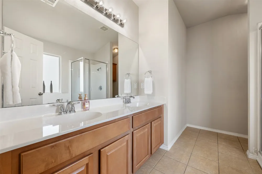 1304 Hensley Drive Leander, TX 78641