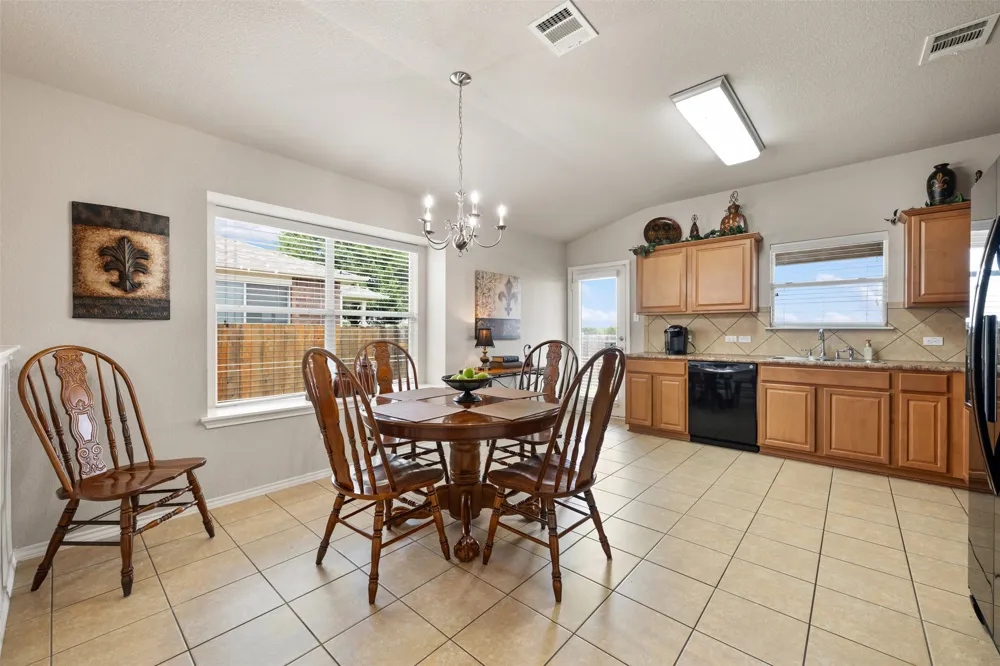 1304 Hensley Drive Leander, TX 78641