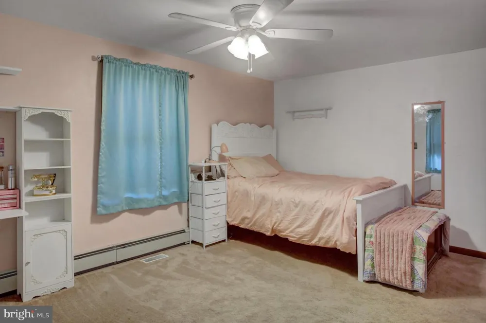 16 EASY STREET Littlestown, PA 17340
