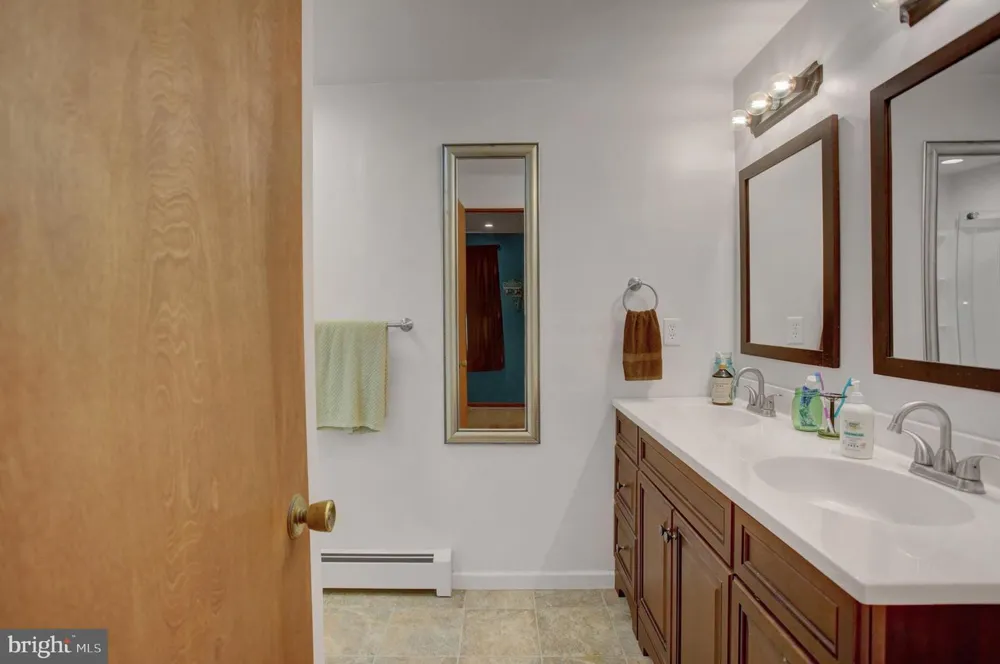 16 EASY STREET Littlestown, PA 17340