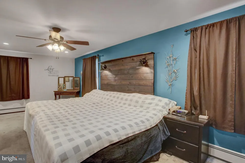 16 EASY STREET Littlestown, PA 17340