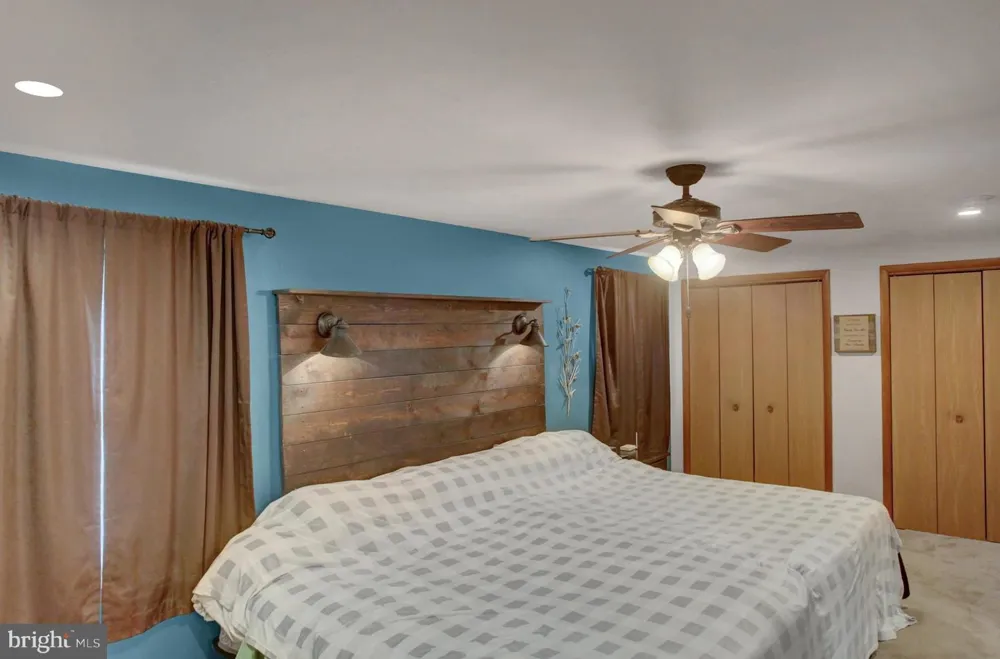 16 EASY STREET Littlestown, PA 17340