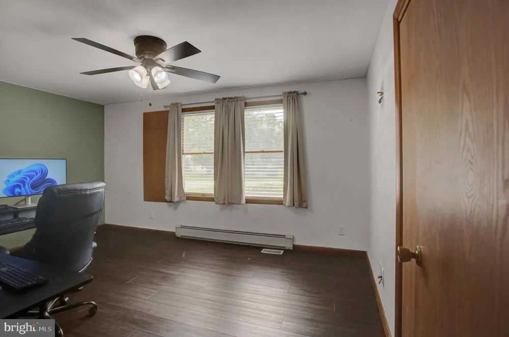 16 EASY STREET Littlestown, PA 17340
