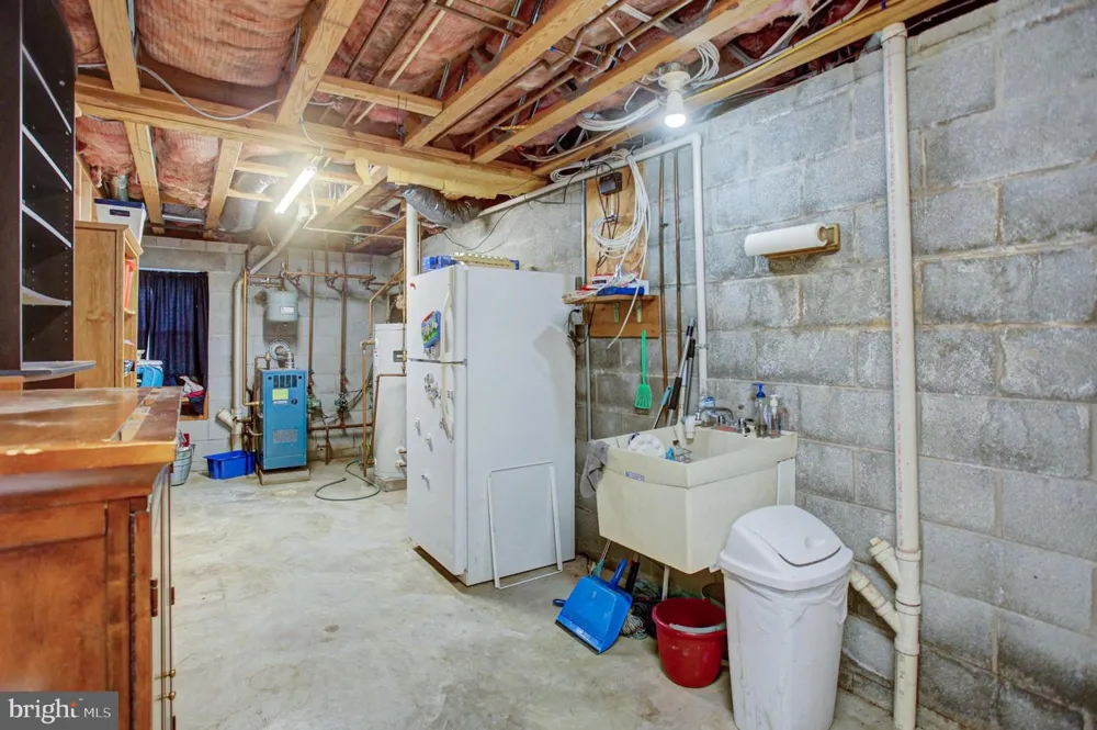 16 EASY STREET Littlestown, PA 17340