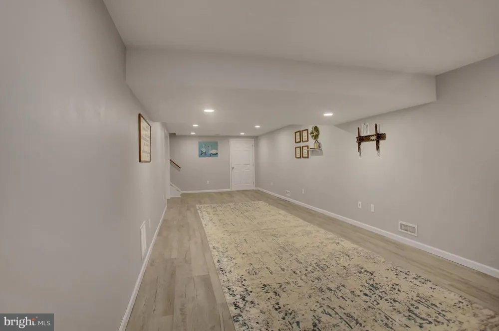 16 EASY STREET Littlestown, PA 17340