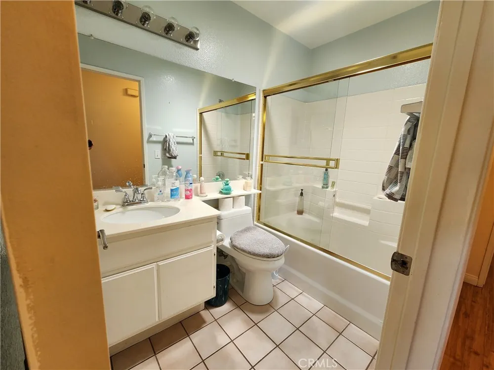 4968 Oakhurst Avenue Banning, CA 92220