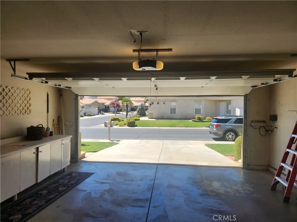 4968 Oakhurst Avenue Banning, CA 92220