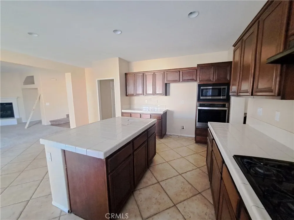 33780 Salvia Murrieta, CA 92563