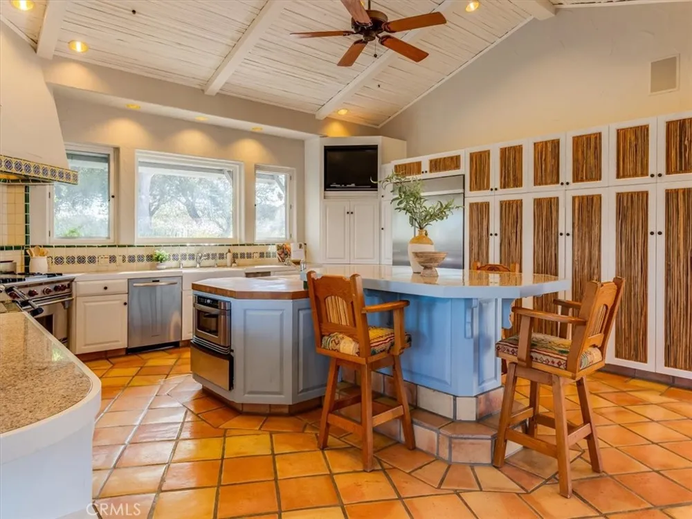 1220 Bassi San Luis Obispo, CA 93405