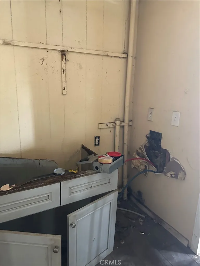 27702 Van Buren Menifee, CA 92585