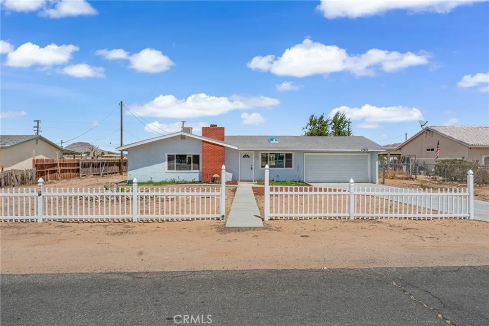 21932 Standing Rock Avenue Apple Valley, CA 92307