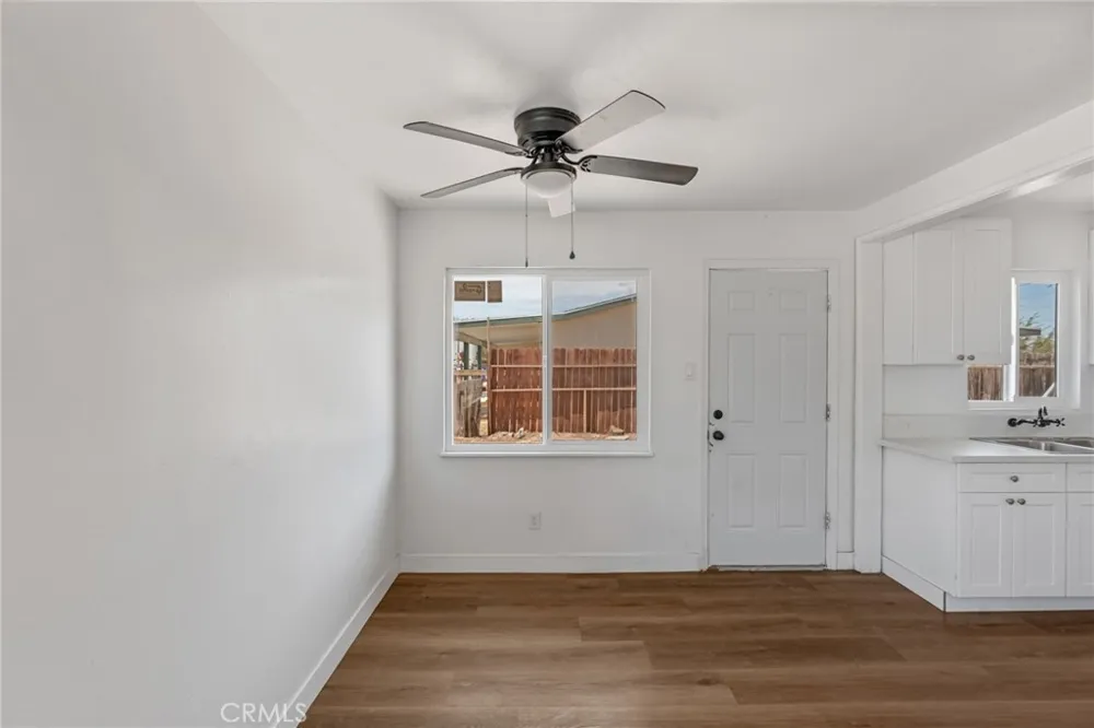 21932 Standing Rock Avenue Apple Valley, CA 92307