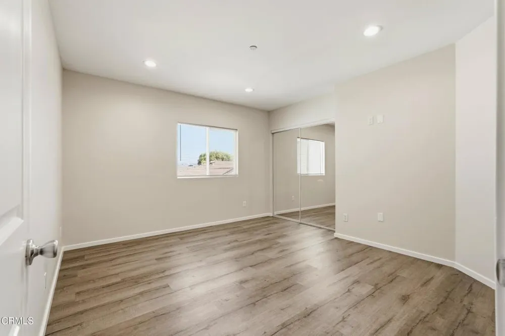 6721 Vineland Avenue North Hollywood, CA 91606