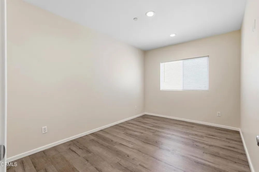 6721 Vineland Avenue North Hollywood, CA 91606