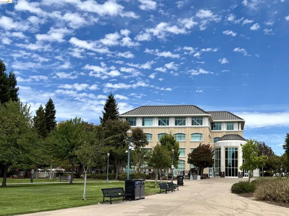 710 City Walk Pl #1 Hayward, CA 94541