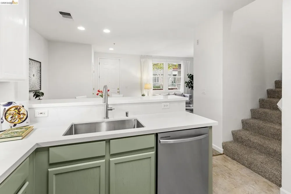 710 City Walk Pl #1 Hayward, CA 94541