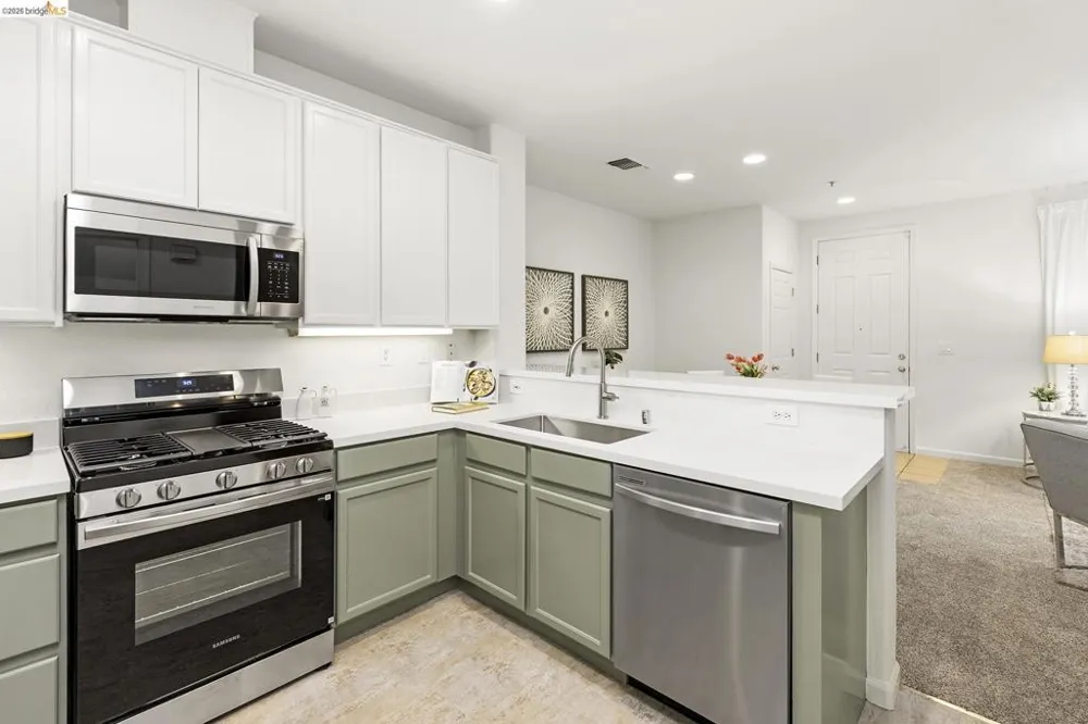 710 City Walk Pl #1 Hayward, CA 94541