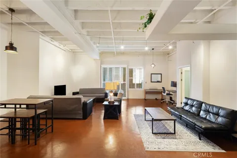 312 W 5th