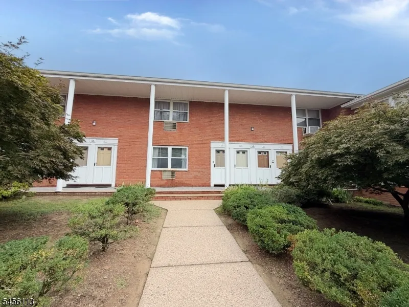 54 Knox Ter #1B Unit 1B Wayne, NJ 07470