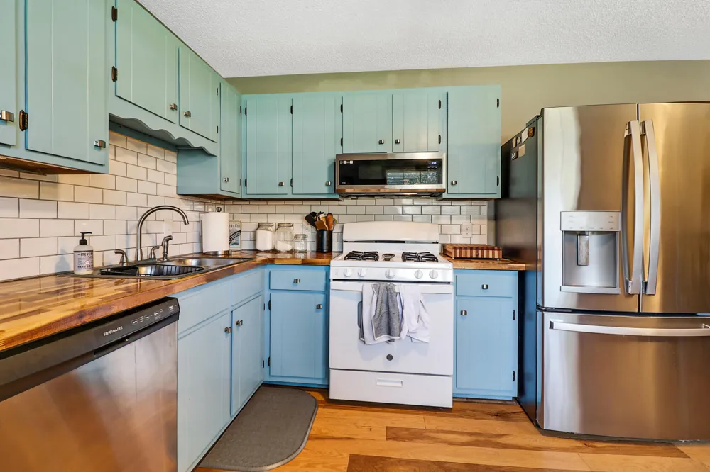 335 Bob White Drive Crossville, TN 38555