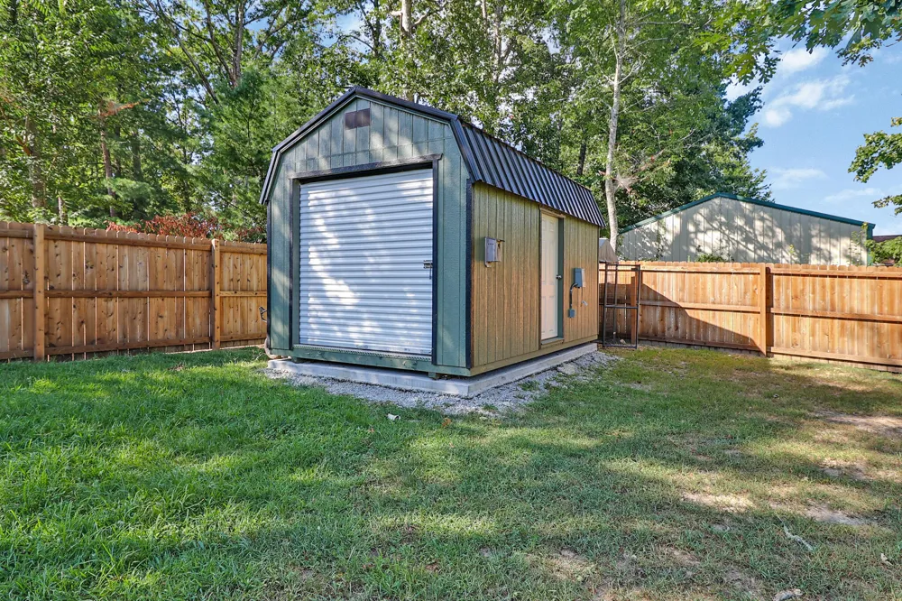 335 Bob White Drive Crossville, TN 38555
