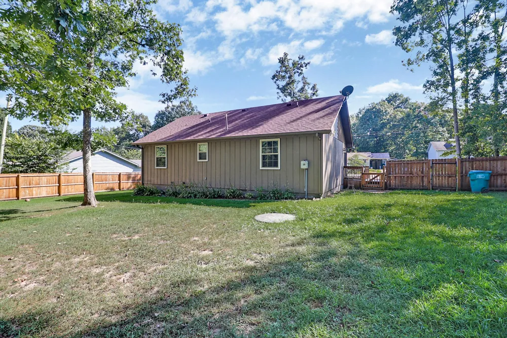 335 Bob White Drive Crossville, TN 38555