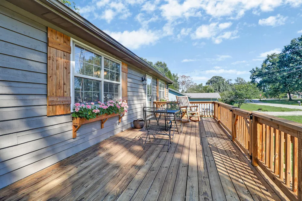 335 Bob White Drive Crossville, TN 38555