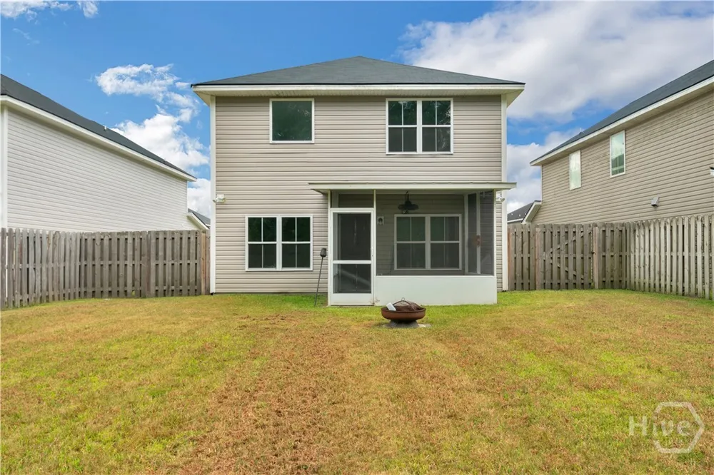 729 Fairview Circle Hinesville, GA 31313