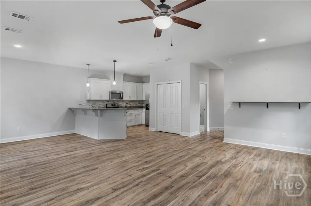 729 Fairview Circle Hinesville, GA 31313