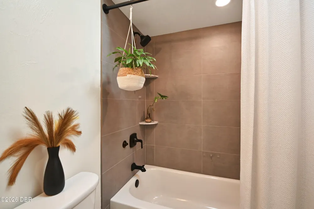 550 Bottlebrush Court New Smyrna Beach, FL 32168