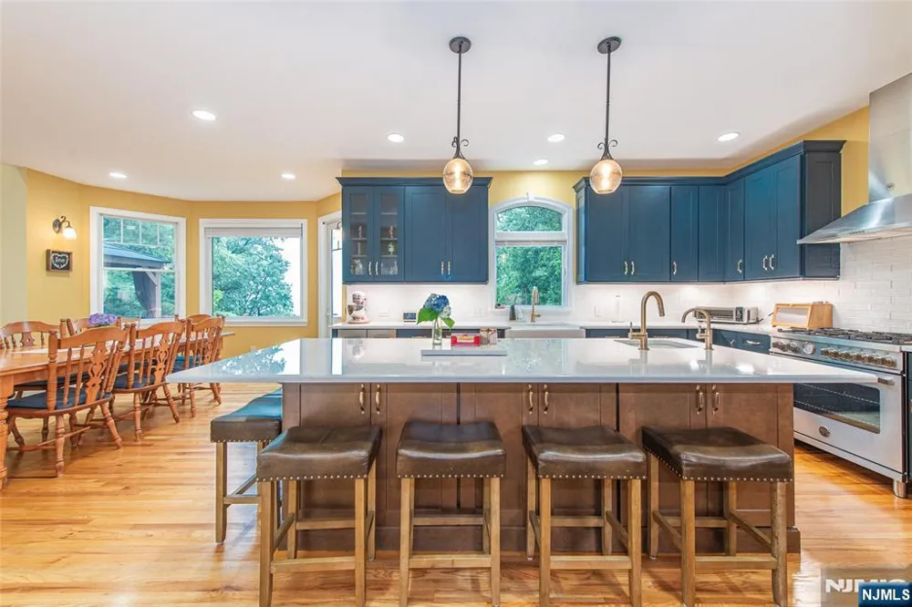 93 Coventry Way Ringwood, NJ 07456