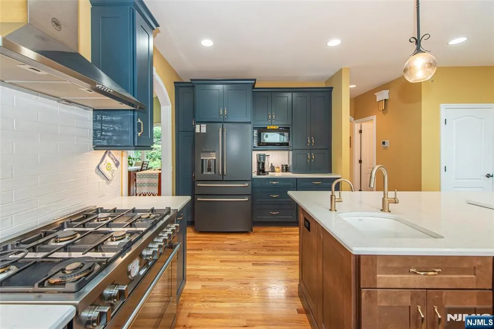 93 Coventry Way Ringwood, NJ 07456