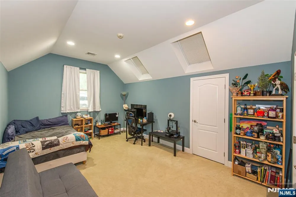 93 Coventry Way Ringwood, NJ 07456
