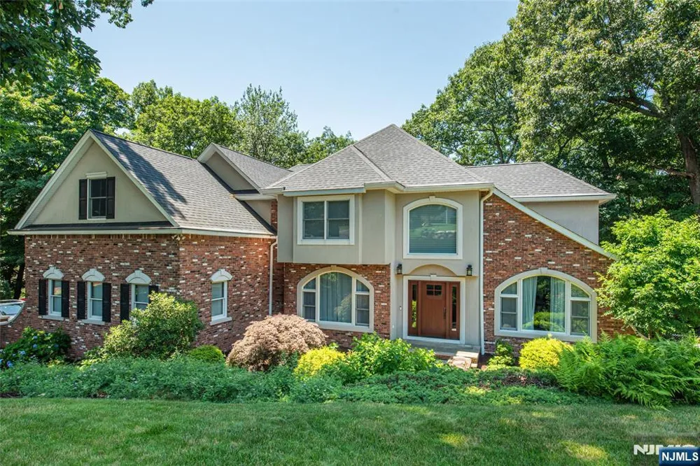 93 Coventry Way Ringwood, NJ 07456
