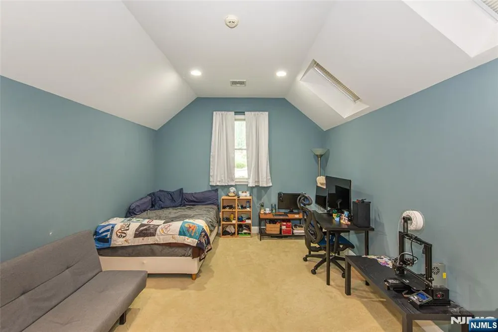 93 Coventry Way Ringwood, NJ 07456