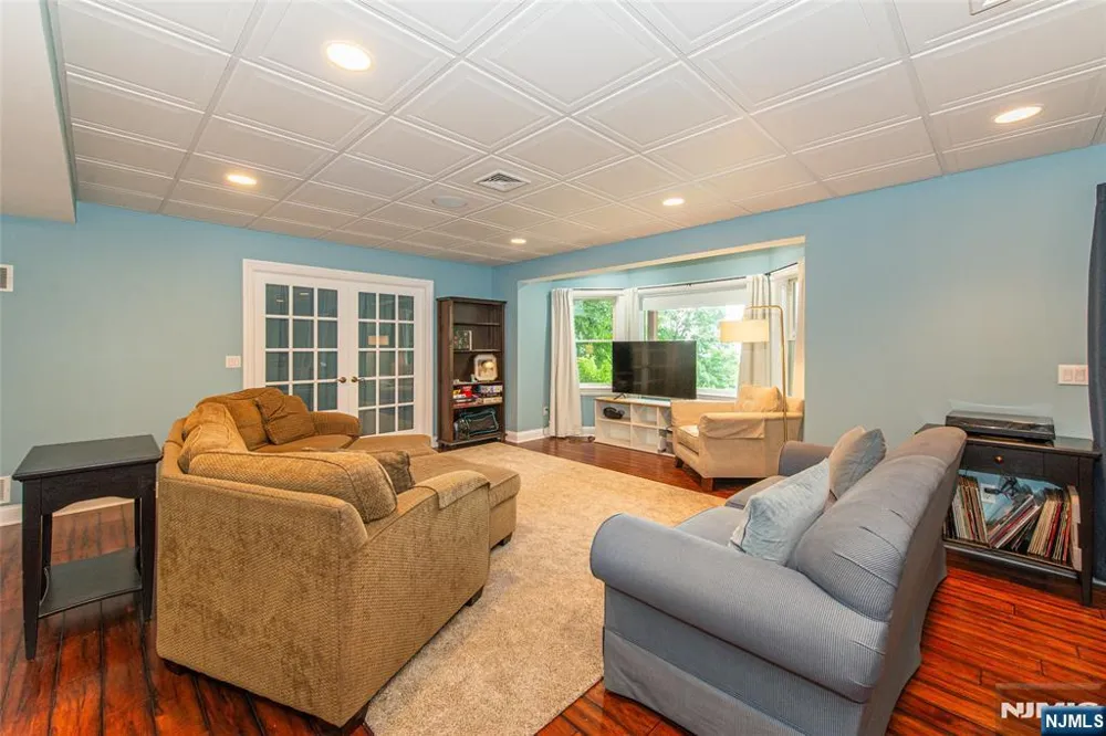93 Coventry Way Ringwood, NJ 07456