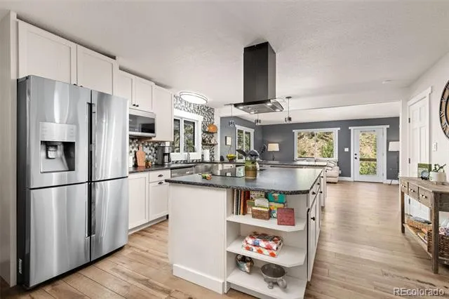 130 Sly Fox Road Drake, CO 80515